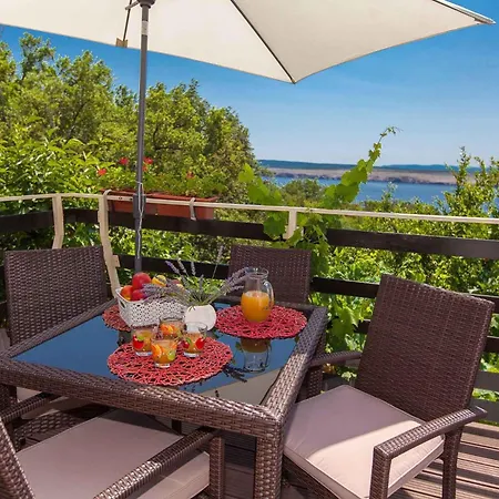 In With Two-bedrooms 1 * Jadranovo